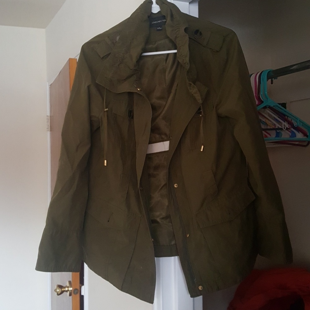 Green utility jacket perfect for spring